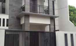 Rumah Baru 2 Lt Design Modern di Lokasi Strategis Pejaten Jaksel