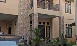 Rumah 2 Unit Siap Huni Tanah Luas di Komplek Jatiwaringin Bekasi