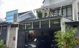 Dijual Cepat Rumah 2 Lantai Furnished Daerah Kedaung Ciputat Tan