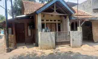 Rumah Kampung di Kawasan Strategis