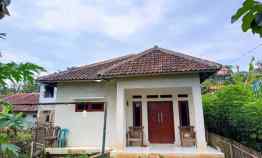 Rumah Kampung Luas dan Siap Huni