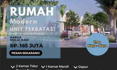 Rumah Kawasan Wisata Trawas, dekat Ngoro Industri