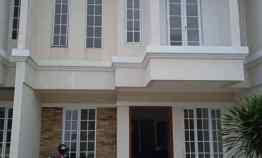 Rumah Minimalis 2 Lamtai Siap Huni Diciputat,Tangsel