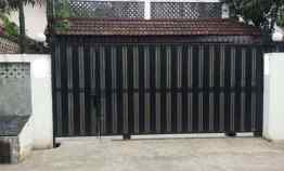 Rumah Mewah di Area Kemang Timur Bonus Pool