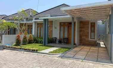 Rumah Keren Modern di Kota Wates Kulonprogo