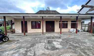 Rumah Klasik Area Wisata Kemuning Karanganyar