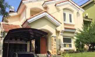 Rumah Klasik di Daerah Elit Dago Atas