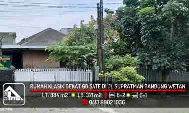 Rumah Klasik Halaman Luas di dekat Gedung Sate, Bandung