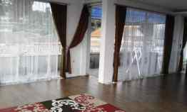 Rumah Kolam Renang Kolonel Masturi Bandung Barat