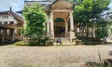 Rumah Kolonial di Laweyan Solo 2545m2 35 M Nego Pemilik