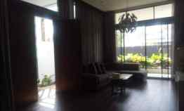 Rumah Elit Graha Puspa Sersan Bajuri dekat Setiabudi Bandung