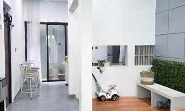 Rumah Komplek Cisaranten One Gate System