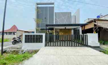 Rumah Kontemporer, dekat Jalan Lpmp Kalasan, Sleman