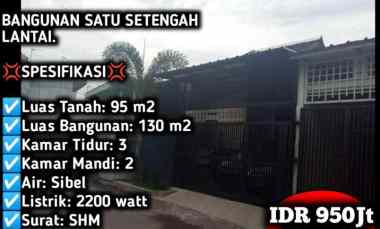 Rumah Kopo Margahahayu Kota Bandung dalam Komplek