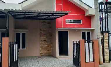 Rumah Kpr Pinggir Jalan dekat Stasiun Krl