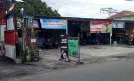 Rumah Dijual dekat Bandara Halim Cocok untuk Usaha di Kramat Jati