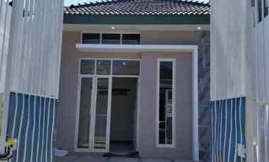 Rumah Lebak ARUM Strategis, Row 3 Mobil