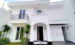 Brand New Rumah Bergaya Modern Classic di Lebak Bulus Jak Sel