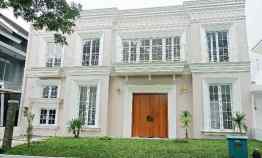 Dijual Rumah Mewah Cluster Vasa Lake Lippo Cikarang