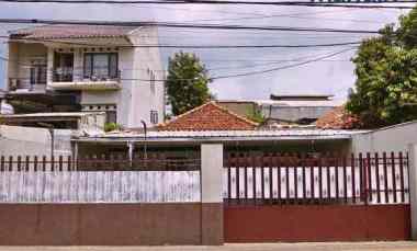 Rumah Luas 320 Murah Letak Strategis di Matraman
