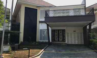 Rumah Malibu Beach Pakuwon City Row 2 Mobil