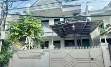 Rumah Megah di Kayu Putih Pulo Gadung