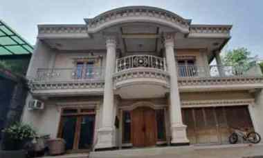 Rumah Megah, Mewah dan Murah di Ciracas Bonus Furnish