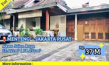 Dijual Rumah Menteng Hitung Tanah Super Strategis dekat HI Jalan Raya