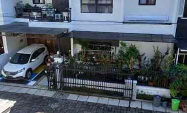 Rumah Mewah 2 Lantai dekat Terminal Jombor Sleman