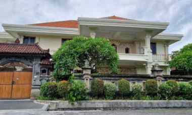 Rumah Mewah 4 Kamar Tidur di Denpasar Timur