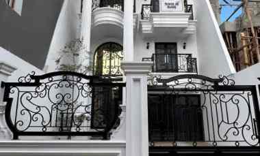 Rumah Mewah American Classic di Jagakarsa Jaksel