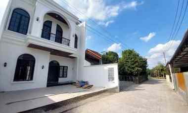 Rumah Mewah Berlokasi Strategis di Ngemplak, Sleman