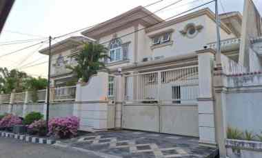 Rumah Mewah Bintang Diponggo, Furnish
