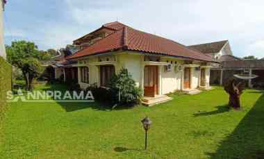 Rumah Mewah dalam Komplek Cinere Depok