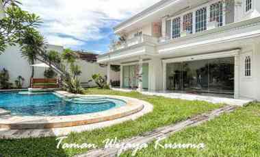 Rumah Dijual di cilandak Town Squere