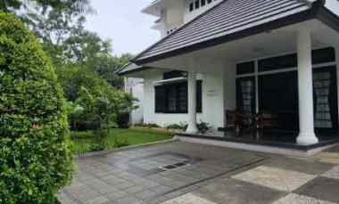 Rumah Mewah dekat Gedung Sate, Diponegoro, Supratman