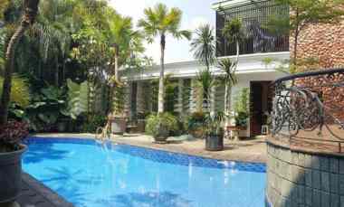 Rumah Mewah di Area Senopati