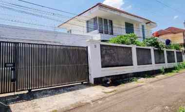 Rumah Mewah di Bukit Sari Semarang