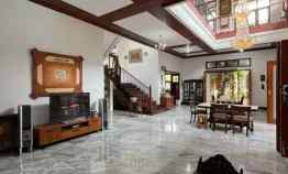 Rumah Mewah di Jalan Puter, Tangerang Selatan