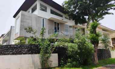 Rumah Mewah di Perum Pakuwon City Cluster San Antonio