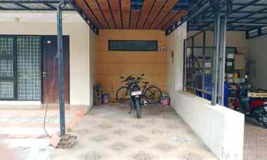 Rumah Mewah di Perumahan Dijual Murah