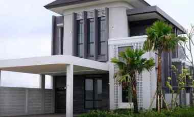 Rumah Mewah di Podomoro Park Bandung