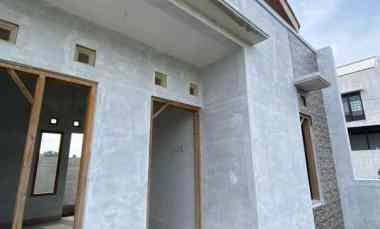 Rumah Mewah di Solo Baru