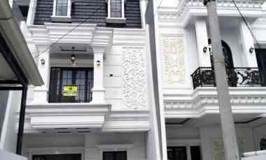 Rumah Dijual di Jln M. kahfi 1 jagakarsa