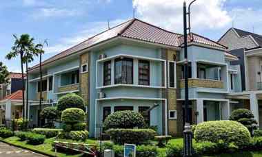 Rumah Mewah Graha Estetika Semarang