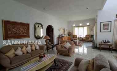 Rumah Mewah Hook dalam Kompleks Megapolitan Cinere