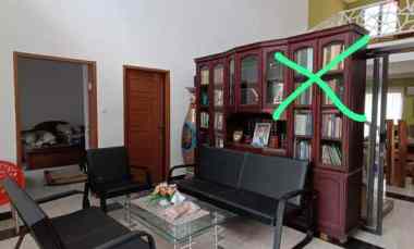 Rumah Mewah jl Cemara Gading dalam Komplek Pemda