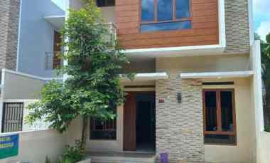 Rumah Mewah Kalimulya Depok dekat Stasiun Ready