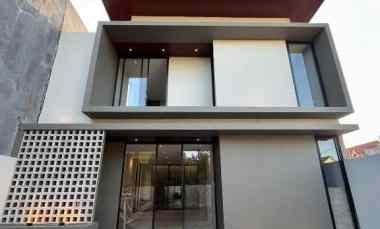 Rumah Mewah Kontemporer, 11 menit ke Kampus Ugm Jogja