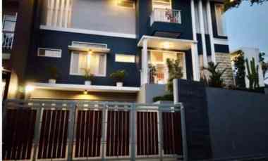 Rumah Mewah Murah di Kolonel Masturi Cimahi